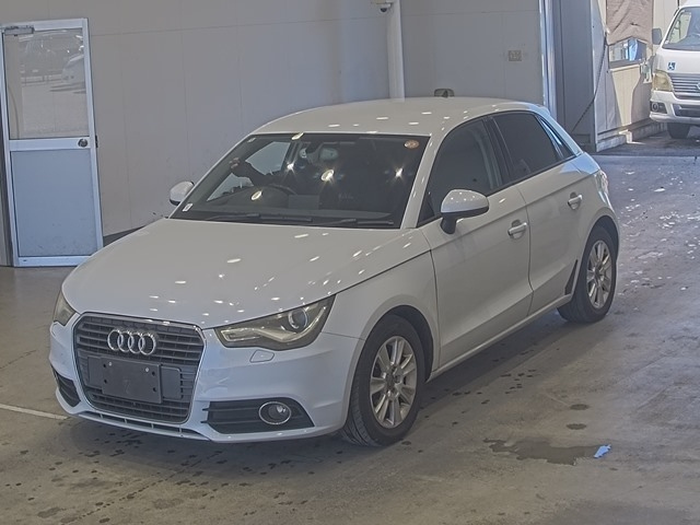 AUDI A1 — фото