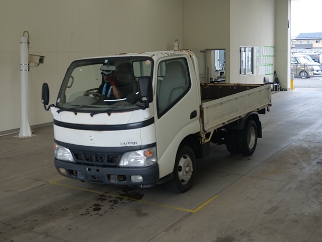 HINO DUTRO — фото