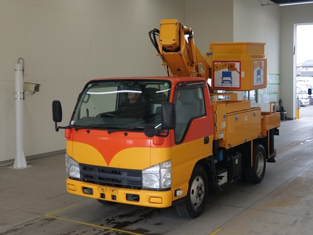 ISUZU ELF — фото