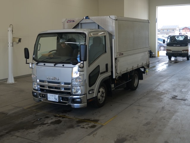 ISUZU ELF — фото