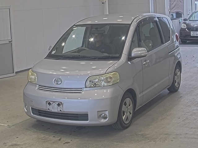 TOYOTA PORTE — фото