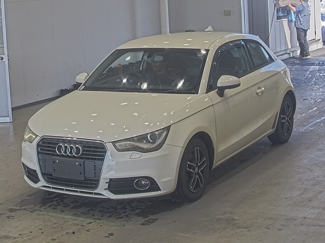 AUDI A1 — фото