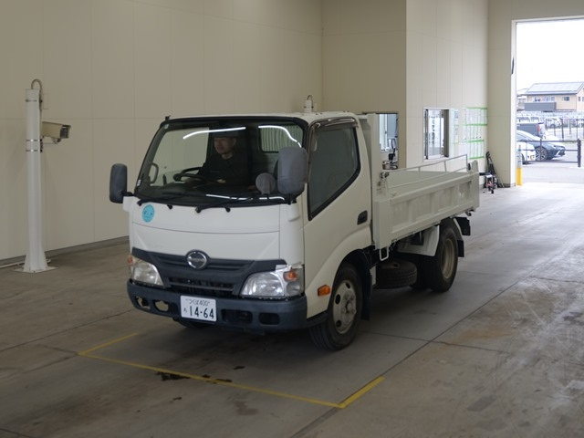 HINO DUTRO — фото