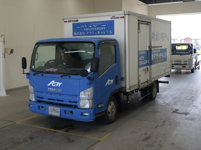 ISUZU ELF — фото