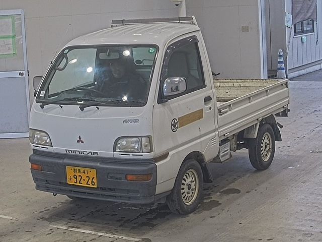 MITSUBISHI MINICAB