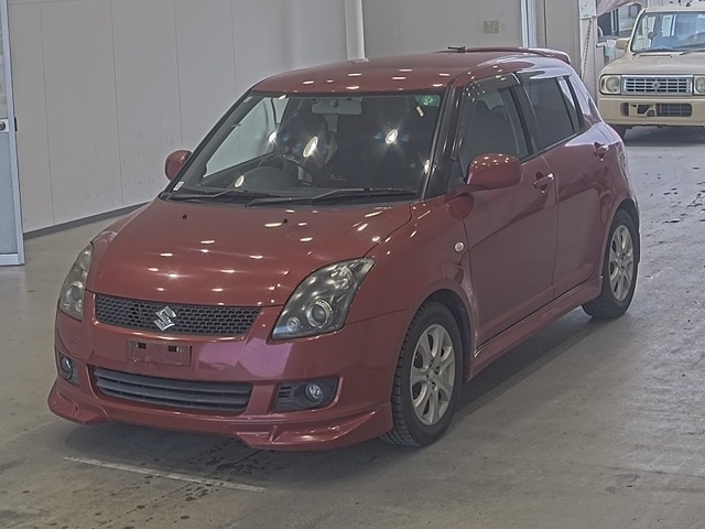 SUZUKI SWIFT — фото