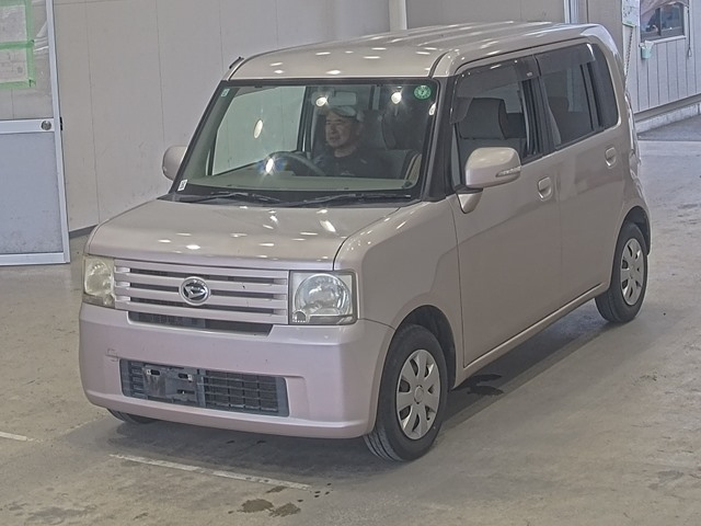 DAIHATSU MOVE — фото