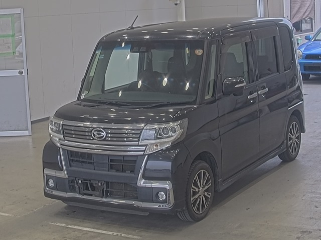 DAIHATSU TANTO — фото
