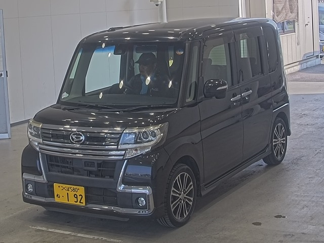DAIHATSU TANTO — фото