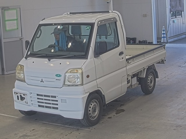 MITSUBISHI MINICAB — фото