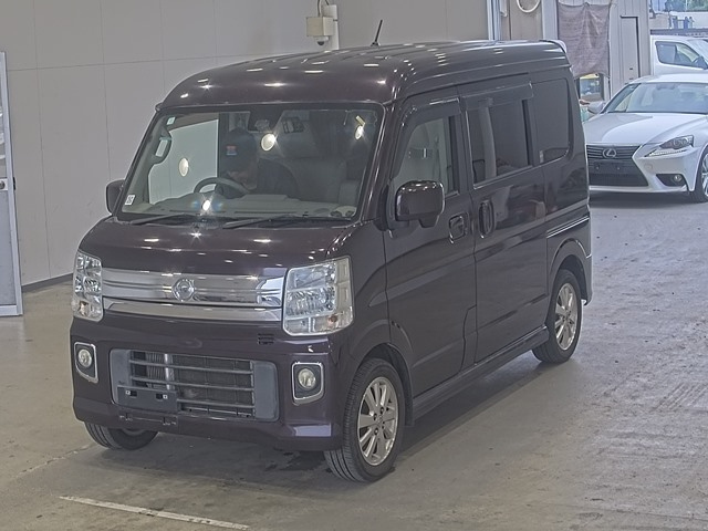 NISSAN CLIPPER — фото