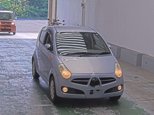 SUBARU R2 — фото