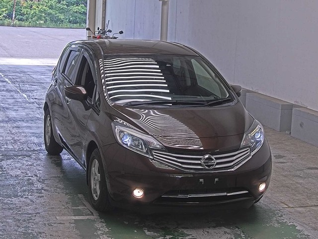 NISSAN NOTE — фото
