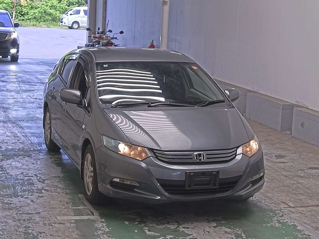 HONDA INSIGHT — фото