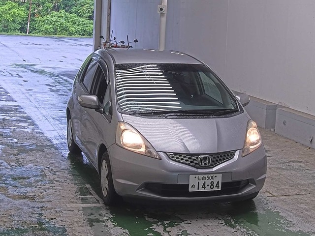 HONDA FIT — фото