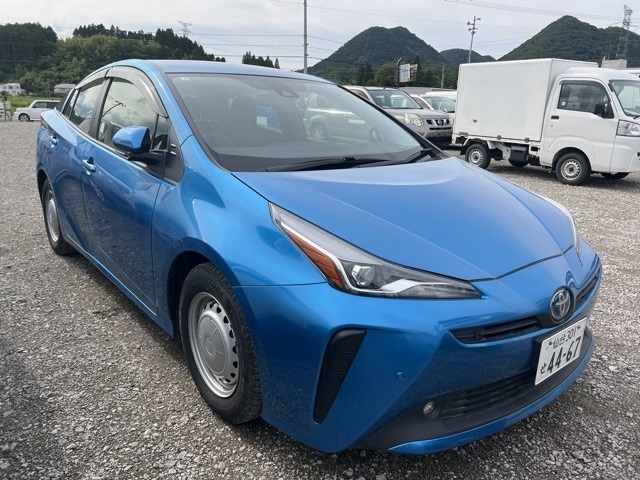 TOYOTA PRIUS — фото