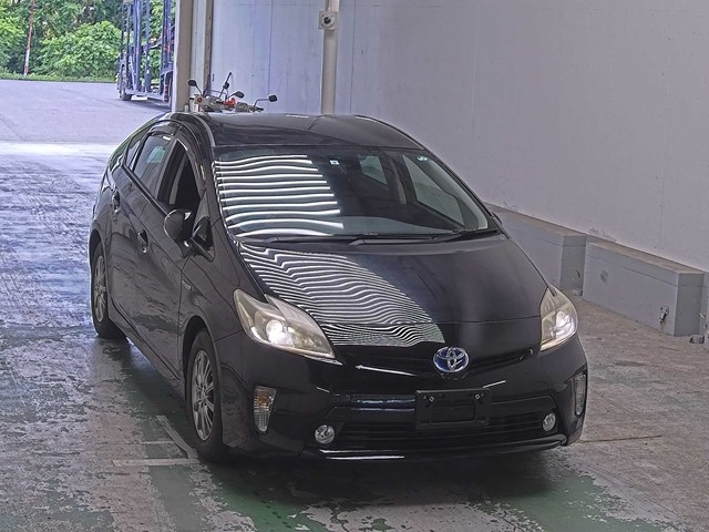 TOYOTA PRIUS — фото