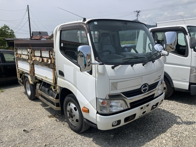 HINO DUTRO — фото
