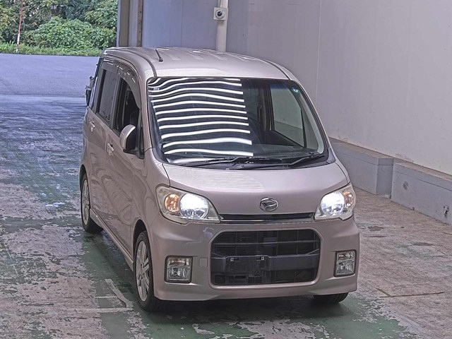 DAIHATSU TANTO — фото