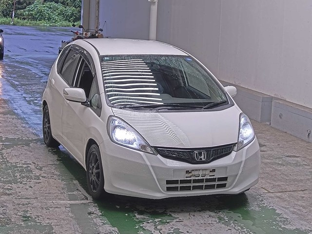 HONDA FIT — фото