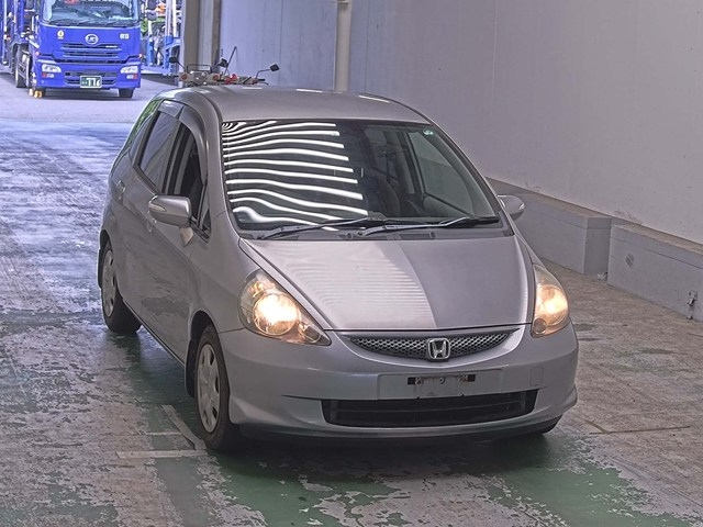 HONDA FIT — фото