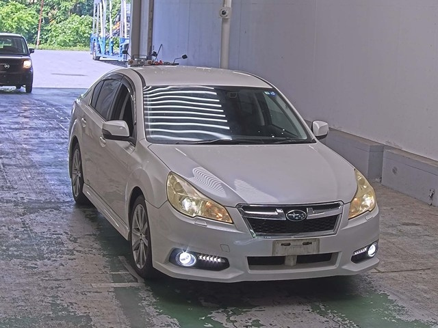 SUBARU LEGACY — фото
