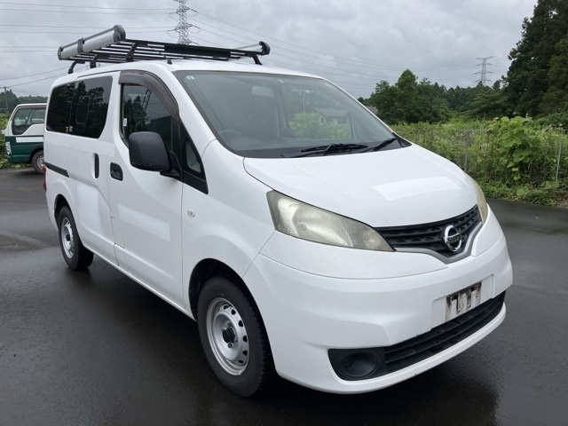 NISSAN NV200 — фото