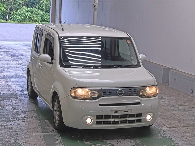 NISSAN CUBE — фото