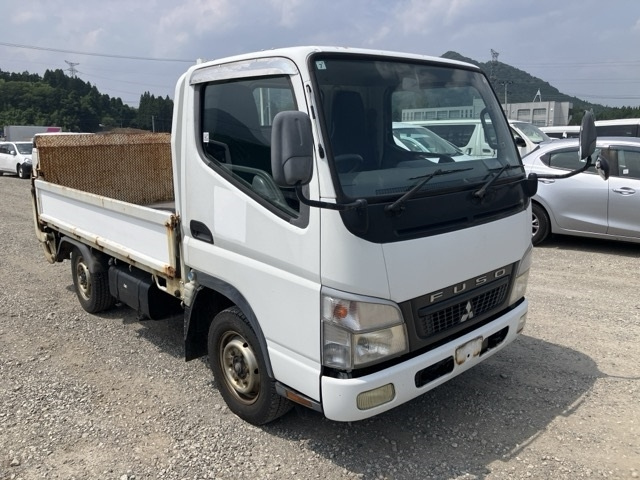 MITSUBISHI CANTER — фото