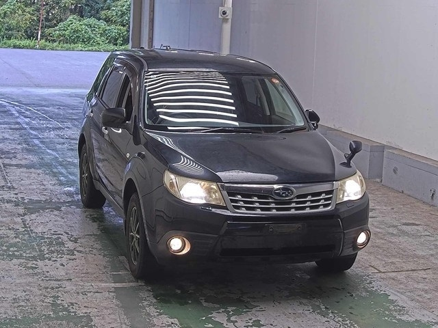 SUBARU FORESTER — фото