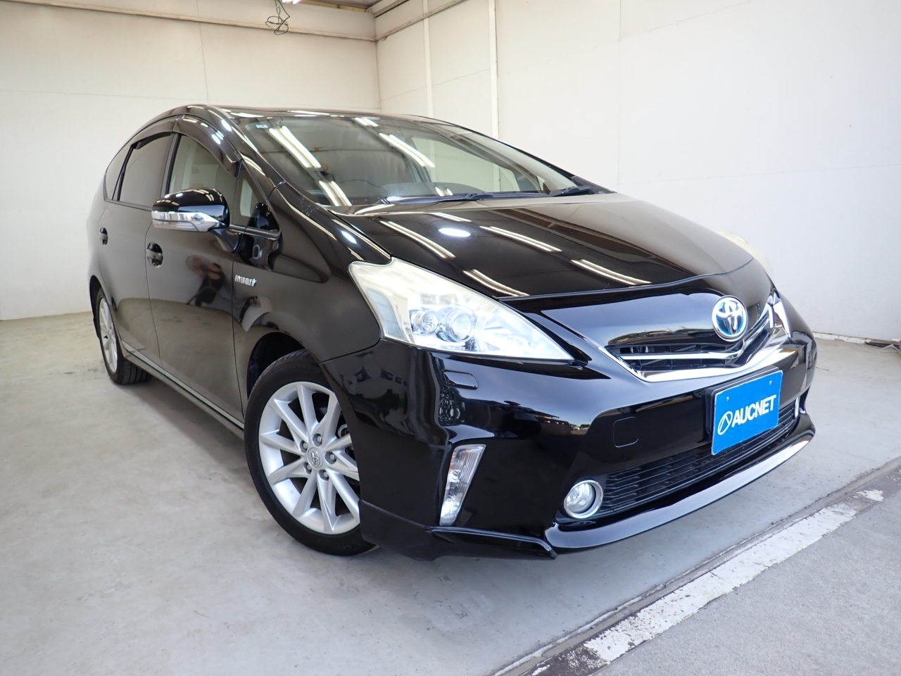 TOYOTA PRIUS — фото