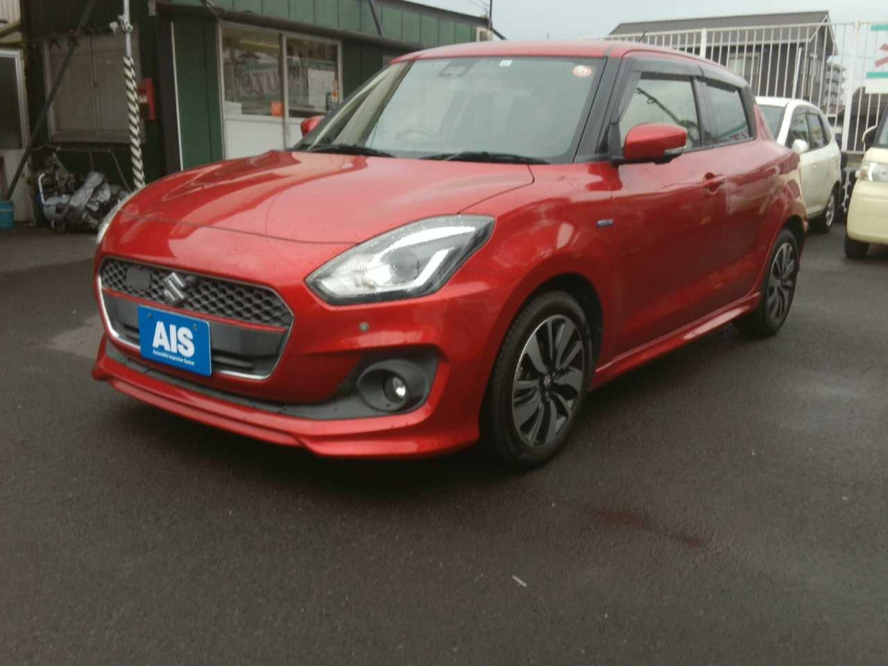 SUZUKI SWIFT — фото