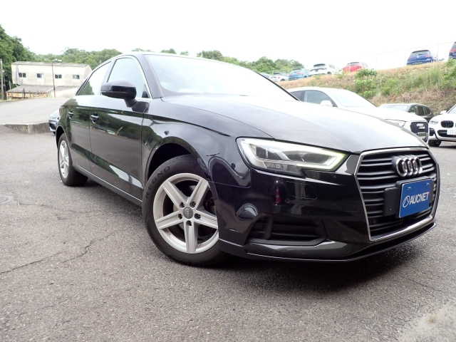 AUDI A3 — фото