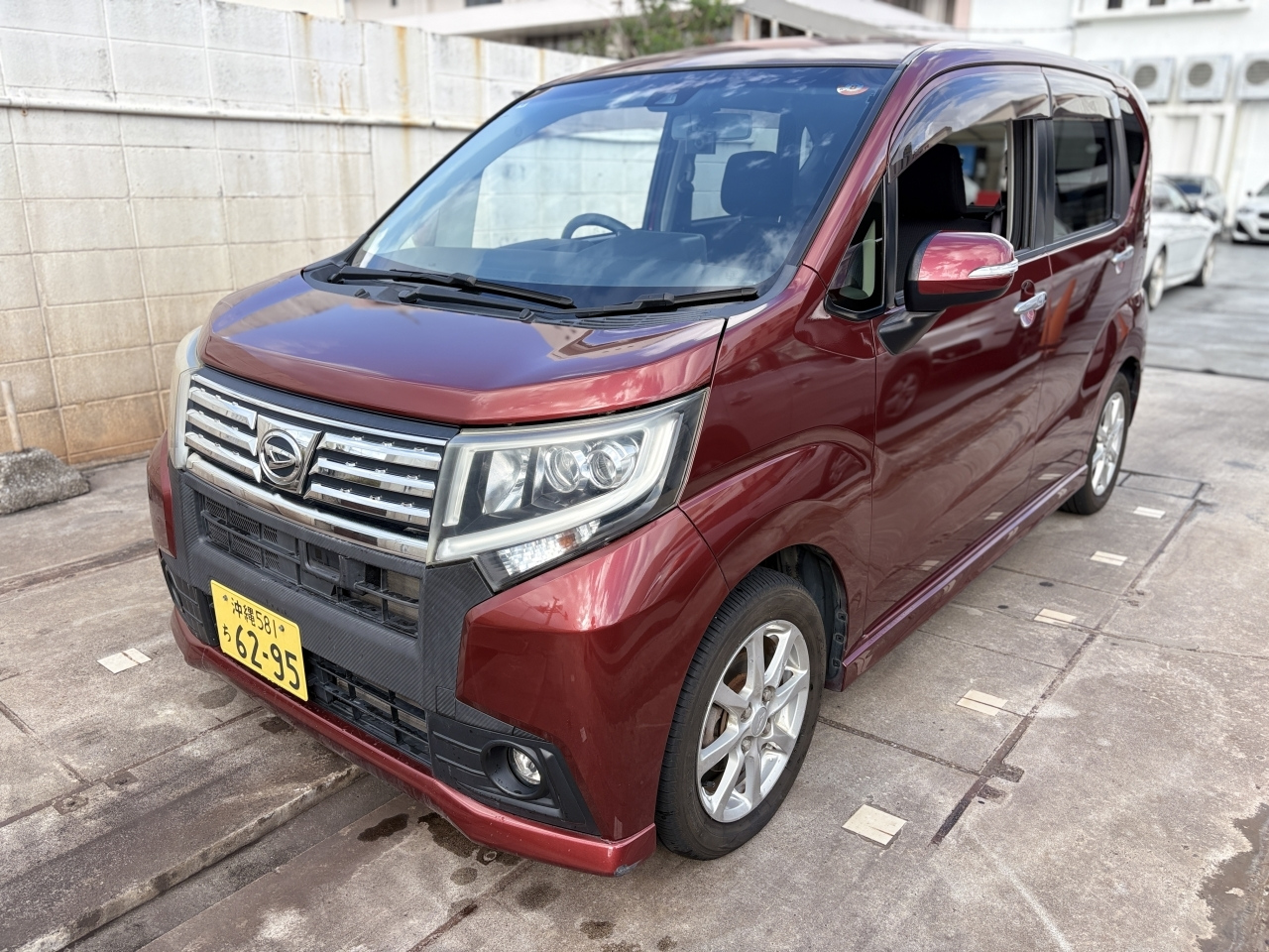 DAIHATSU MOVE — фото