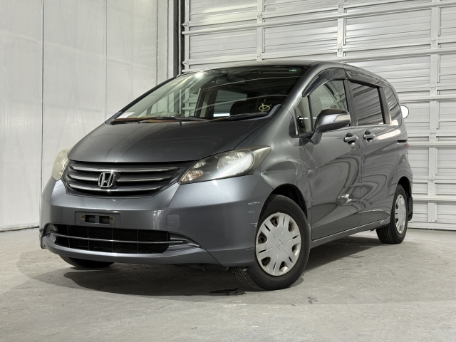 HONDA FREED — фото