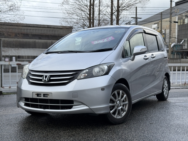 HONDA FREED — фото