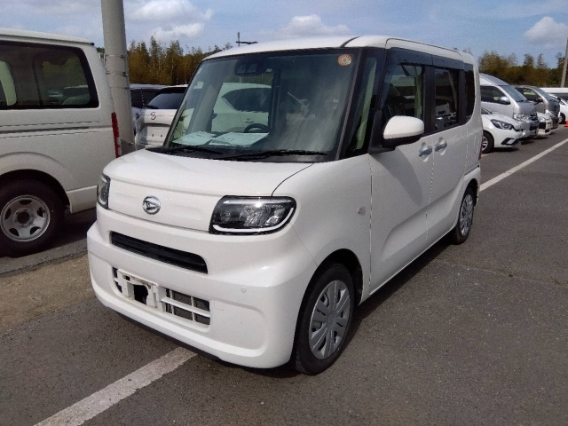 DAIHATSU TANTO — фото