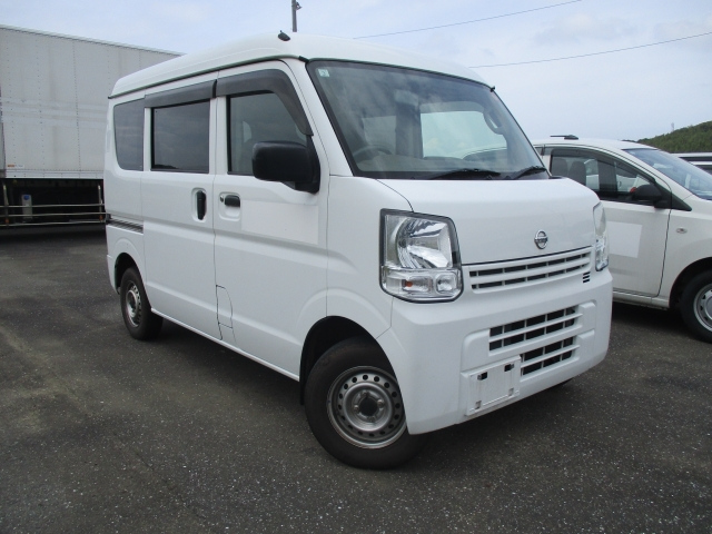 NISSAN CLIPPER — фото