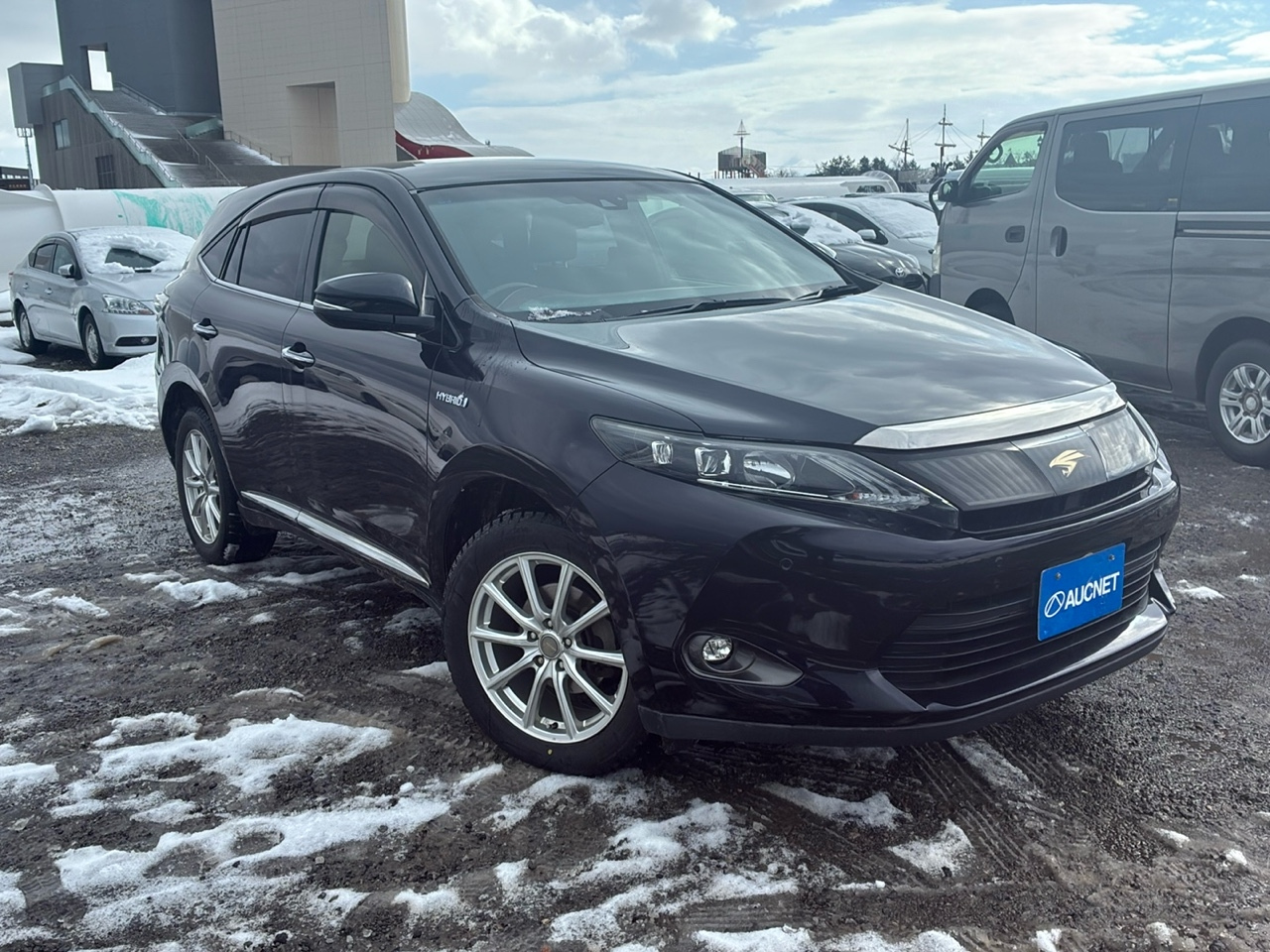 TOYOTA HARRIER — фото