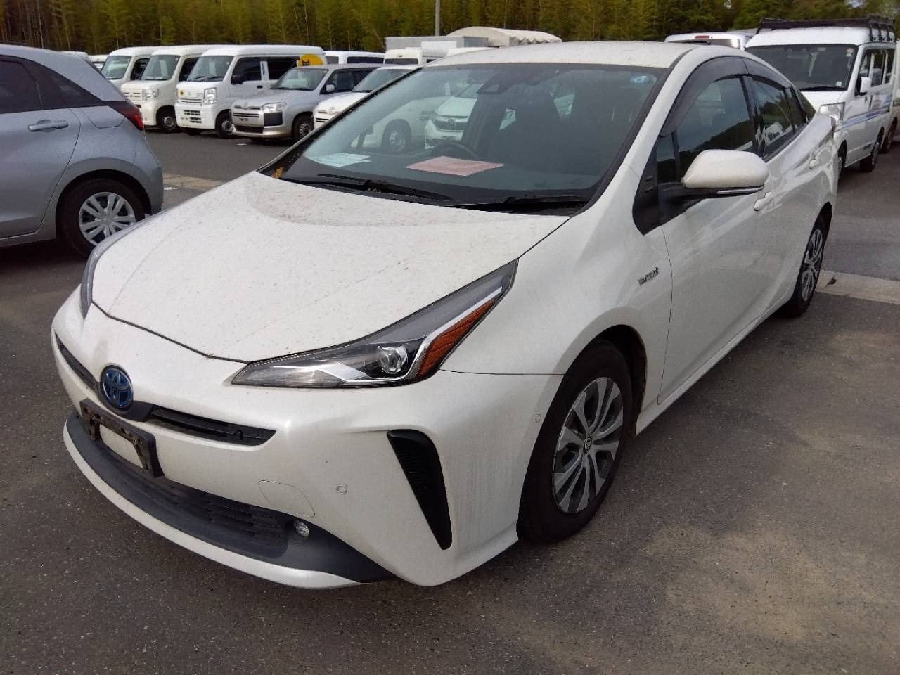 TOYOTA PRIUS — фото