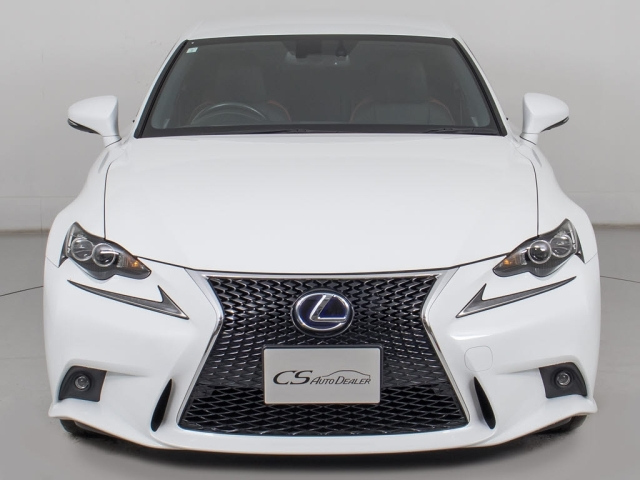 LEXUS IS — фото