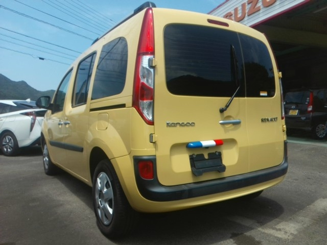 RENAULT KANGOO — фото