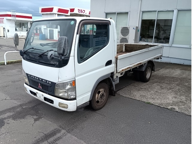 MITSUBISHI CANTER — фото
