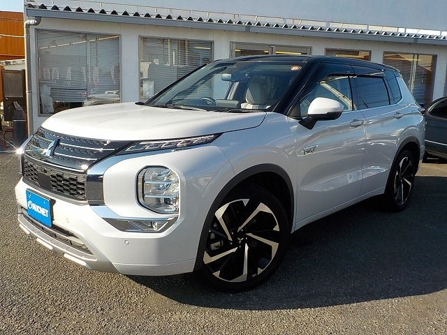 MITSUBISHI OUTLANDER PHEV