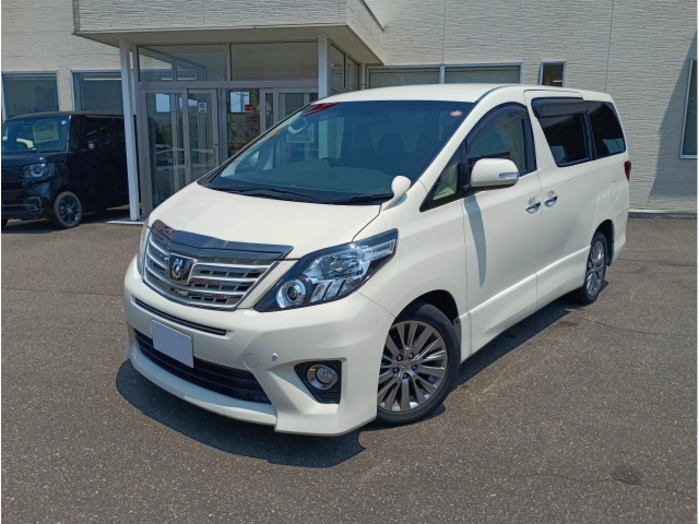 TOYOTA ALPHARD — фото