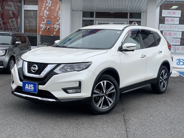 NISSAN X TRAIL — фото
