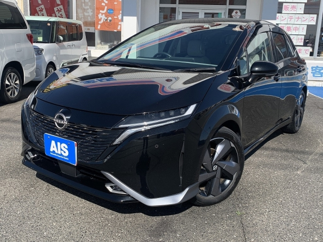 NISSAN AURA