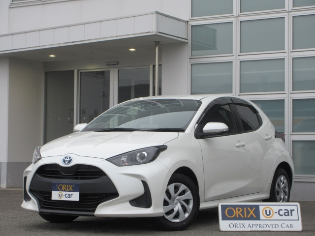 TOYOTA YARIS — фото