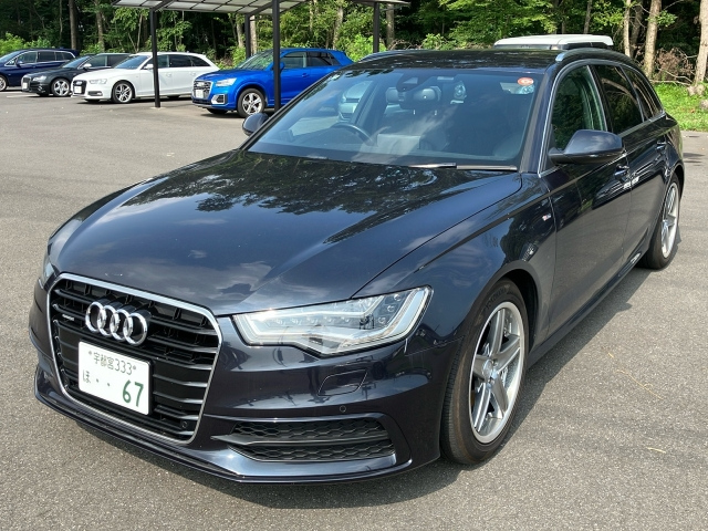 AUDI A6 — фото