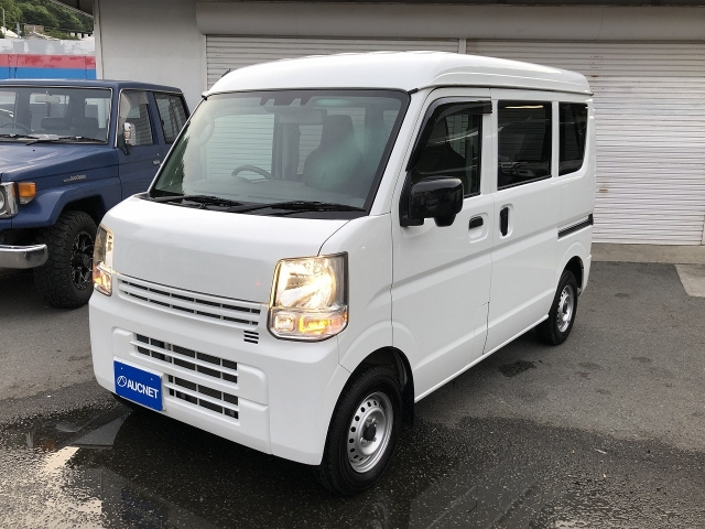 NISSAN CLIPPER — фото